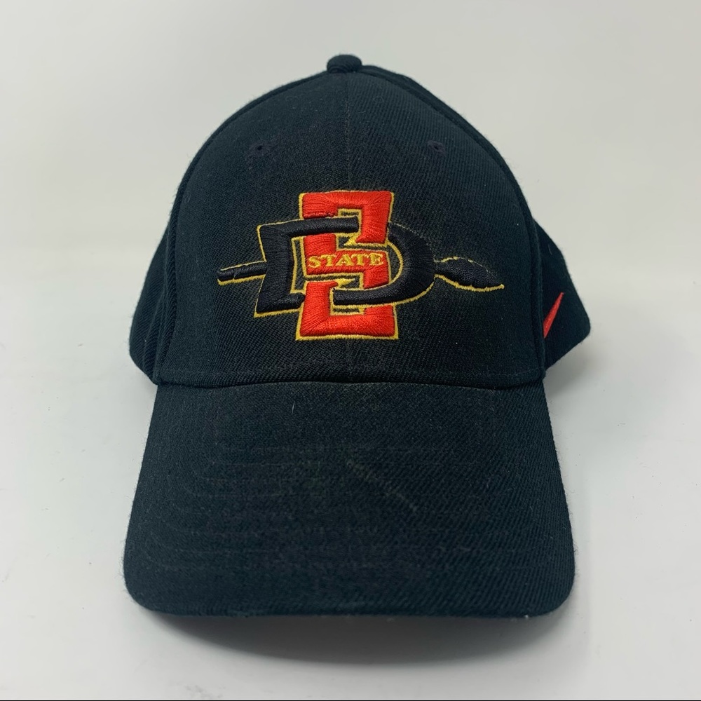 RARE San Diego State University vtg (2000) Nike wool/acrylic hat - NWT